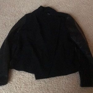 NWT $228 Vince side zip jacket w/ leather sleeves